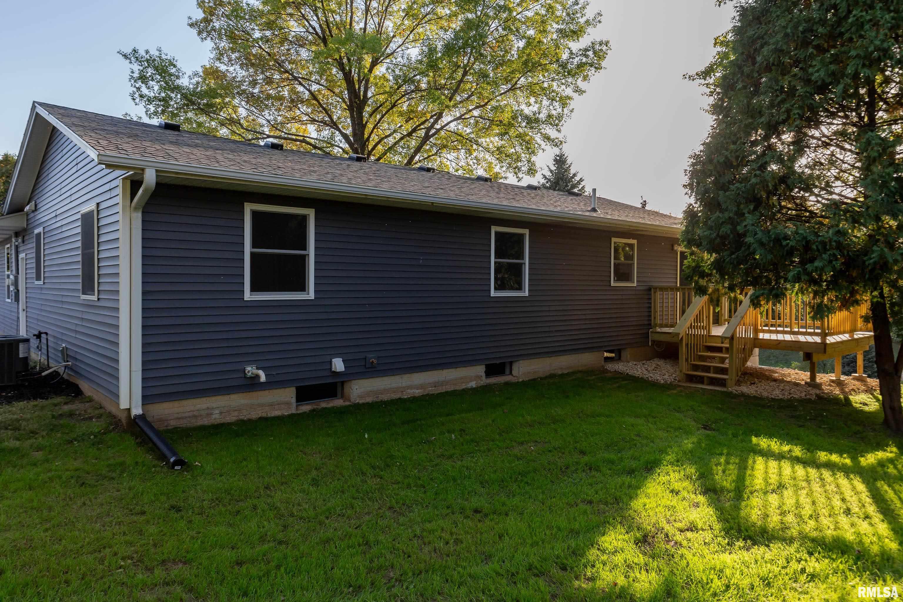 26850 229th Street, Le Claire, Iowa image 38