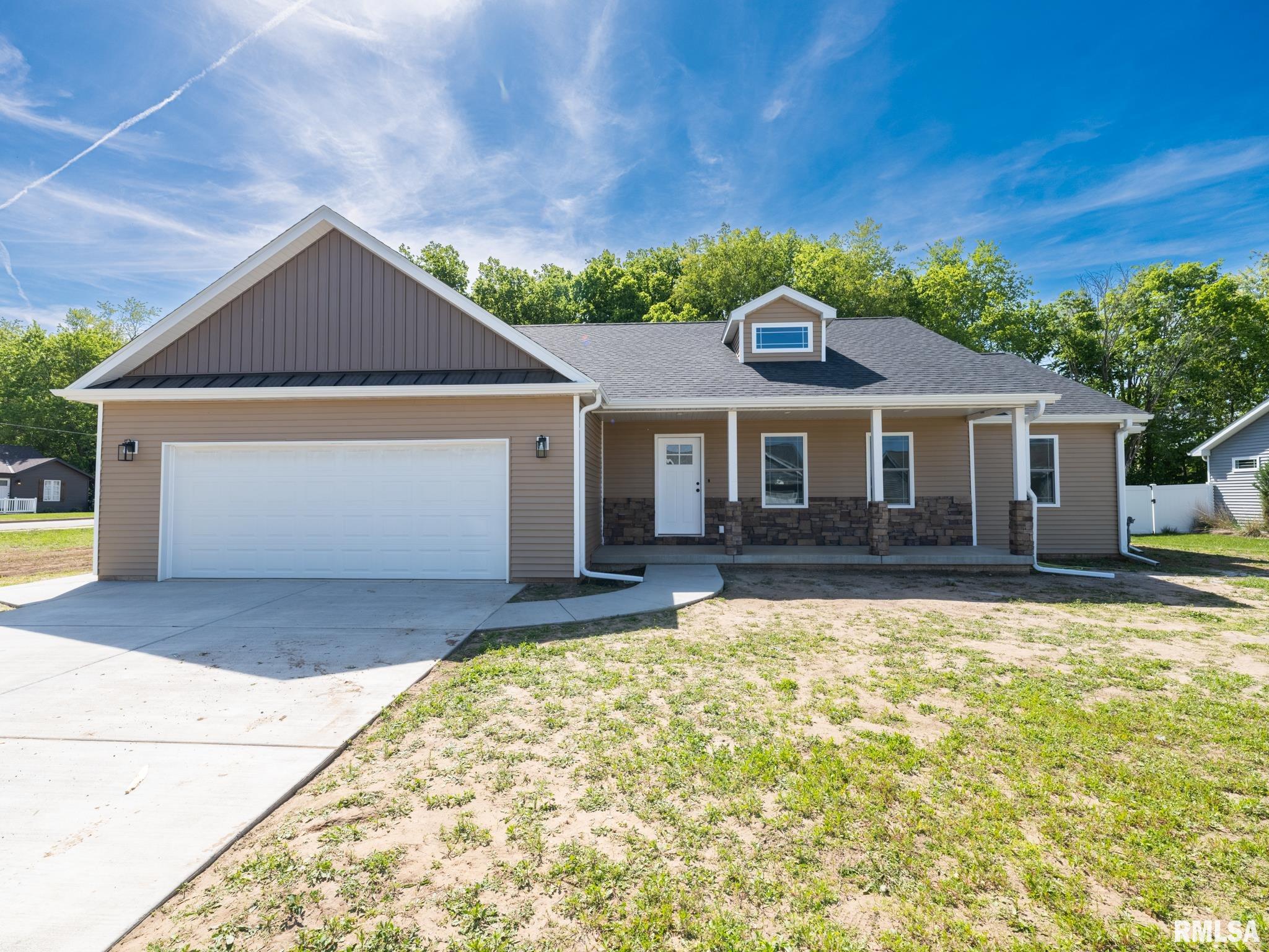 1845 Whitetail Lane, Pekin, Illinois image 1