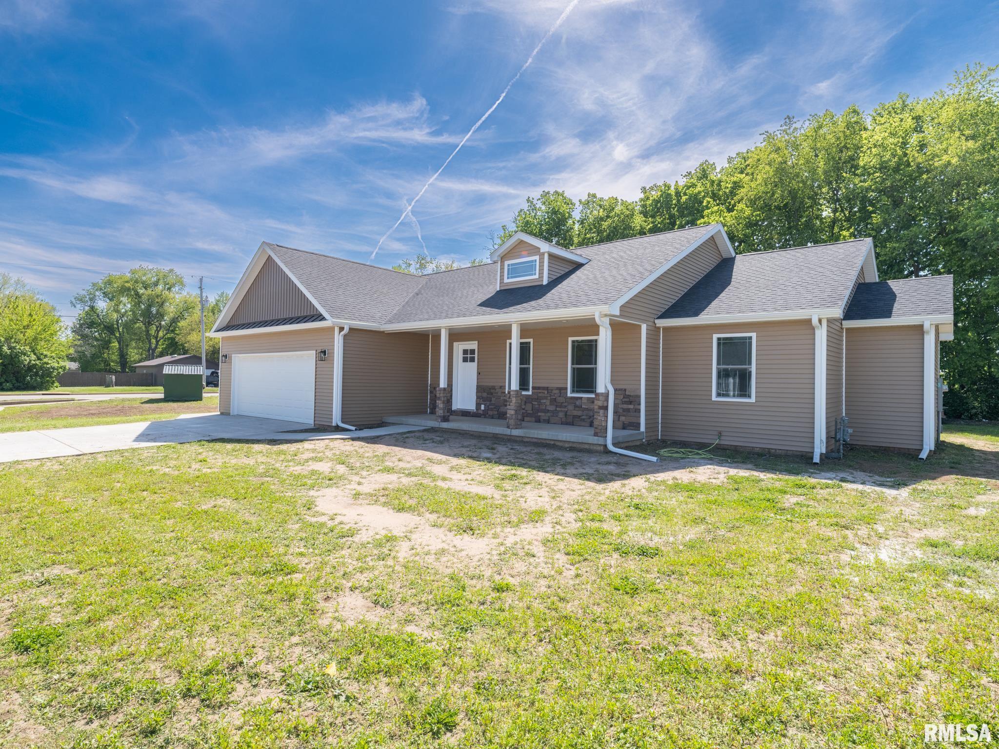 1845 Whitetail Lane, Pekin, Illinois image 2