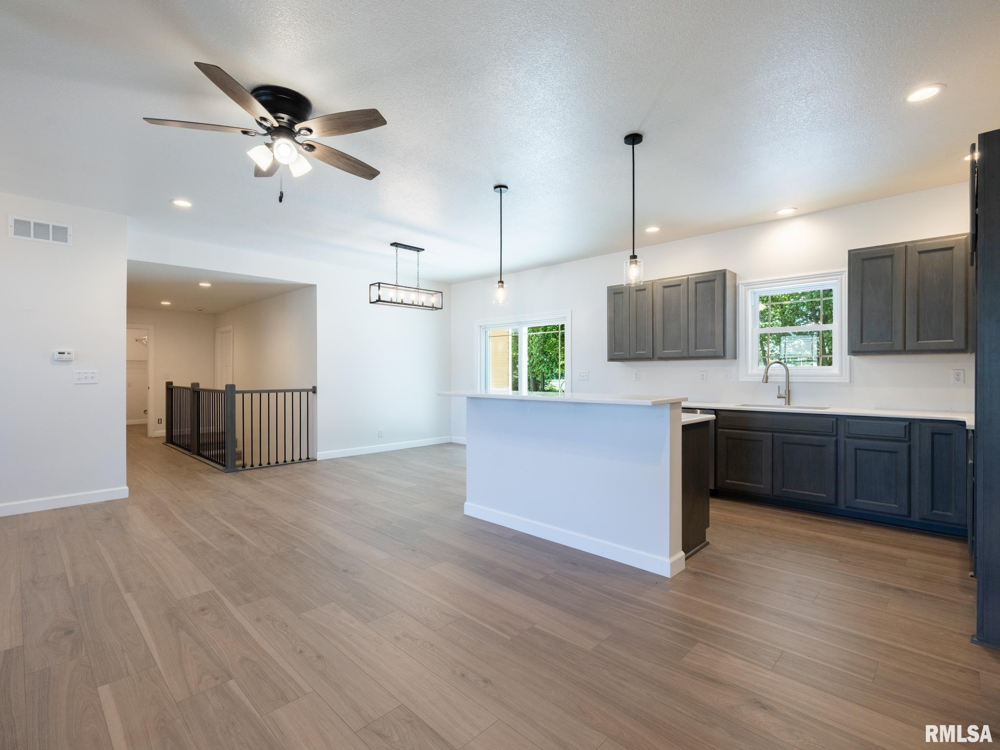 1845 Whitetail Lane, Pekin, Illinois image 29