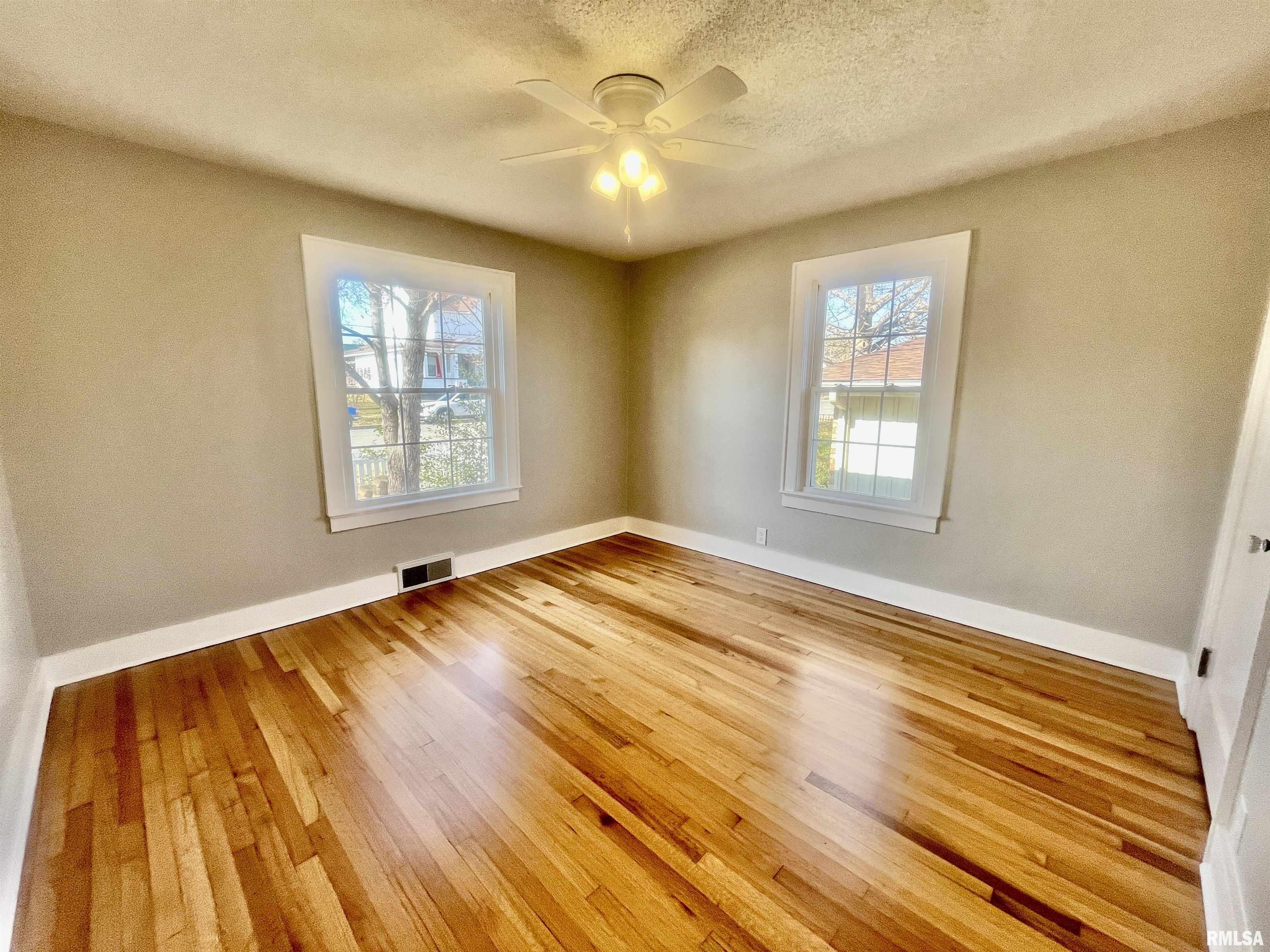 610 Girard Street, Metropolis, Illinois image 29