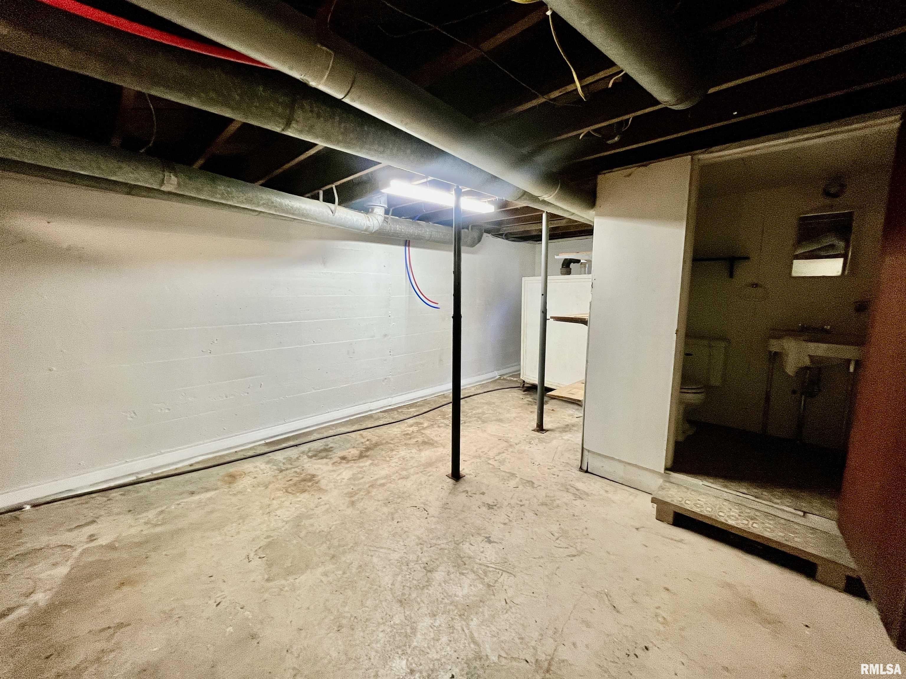 610 Girard Street, Metropolis, Illinois image 36