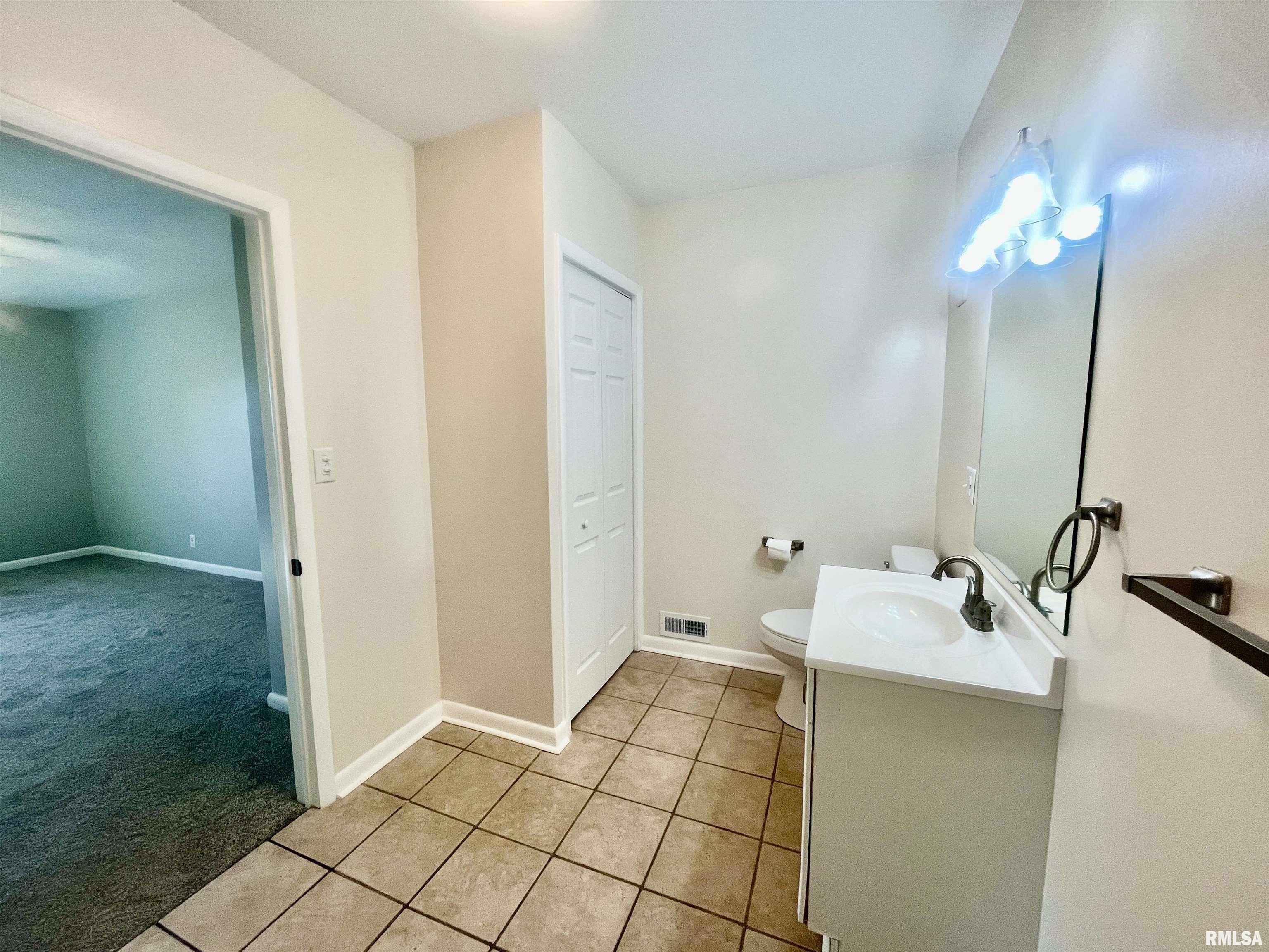 610 Girard Street, Metropolis, Illinois image 25