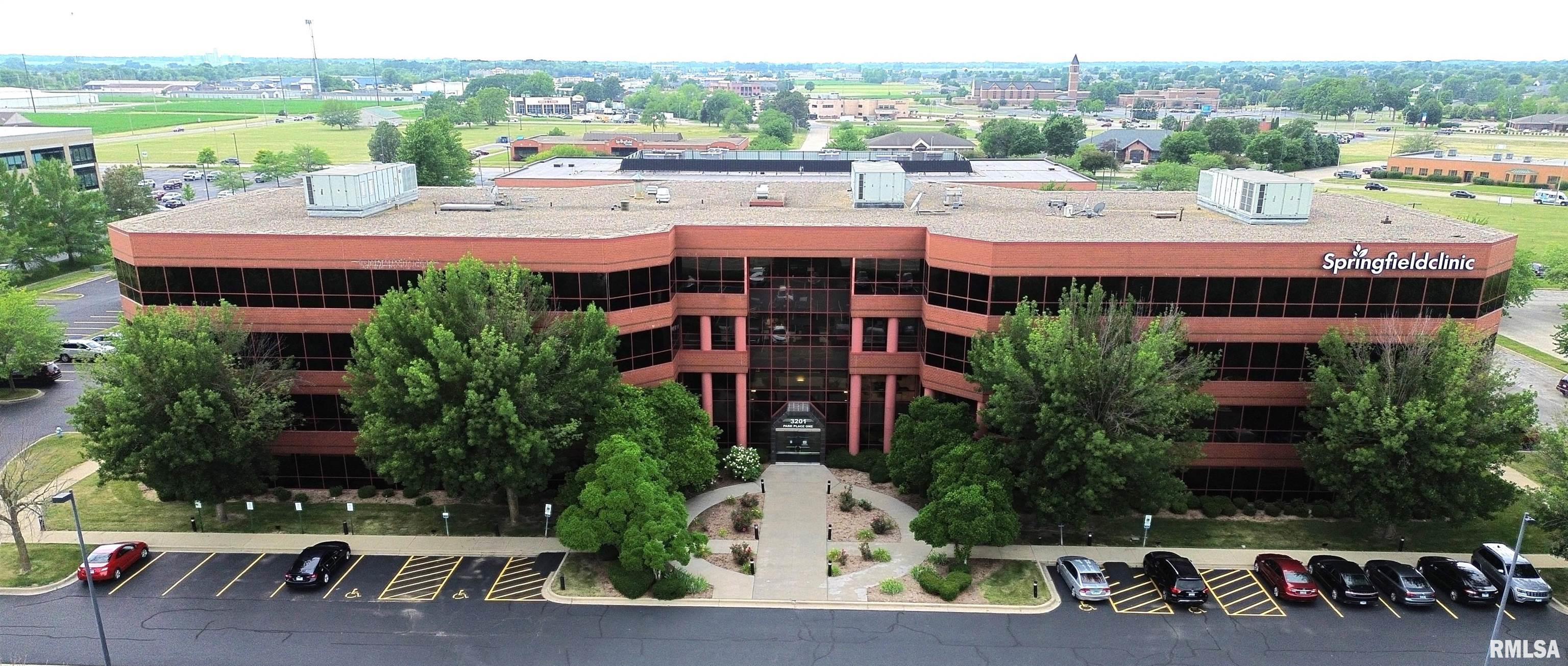 Photo 1 of 7 — 3201 W WHITE OAKS Drive 203, Springfield, IL 62704