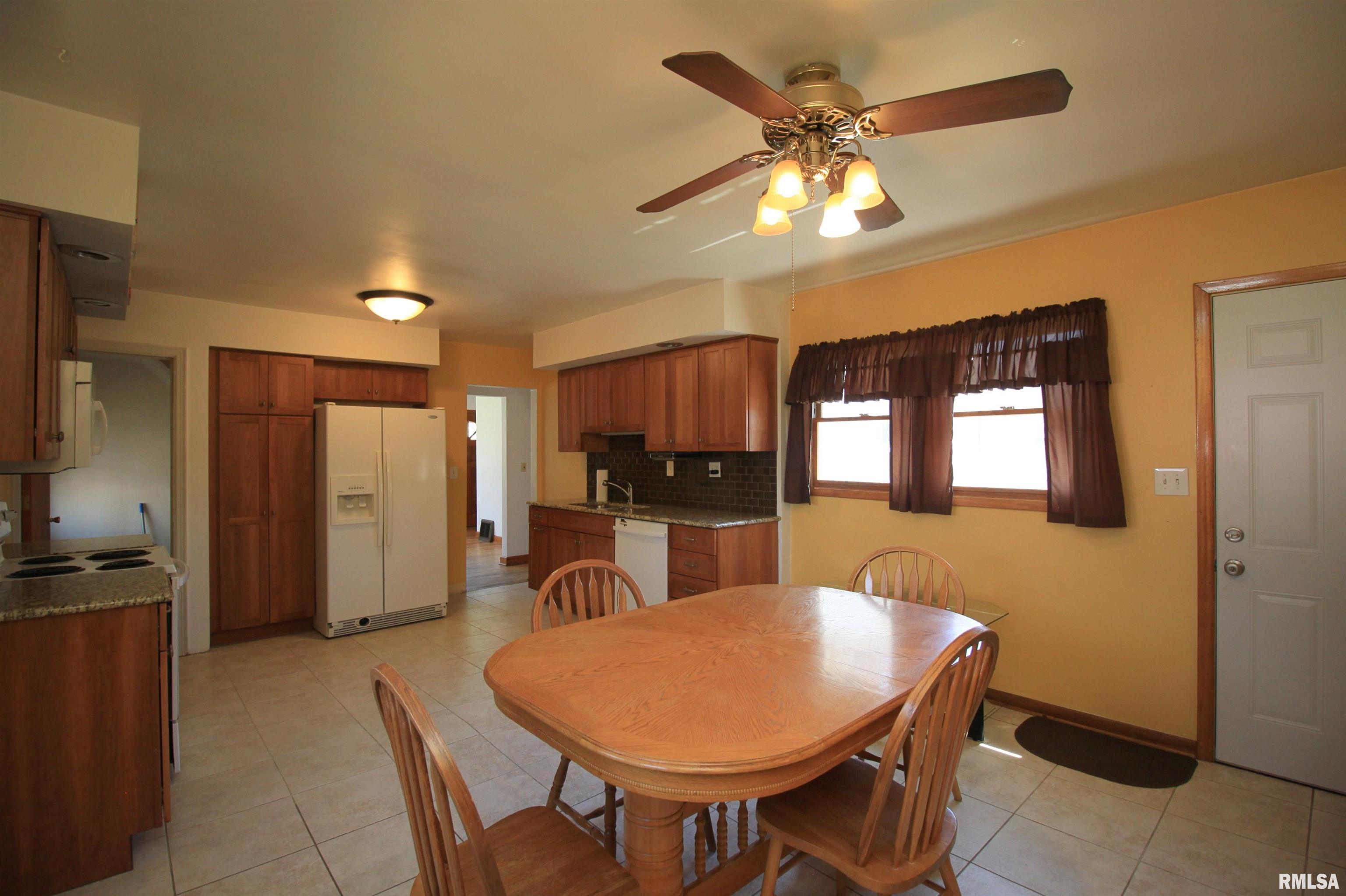 2060 45th Street, Rock Island, Illinois image 9