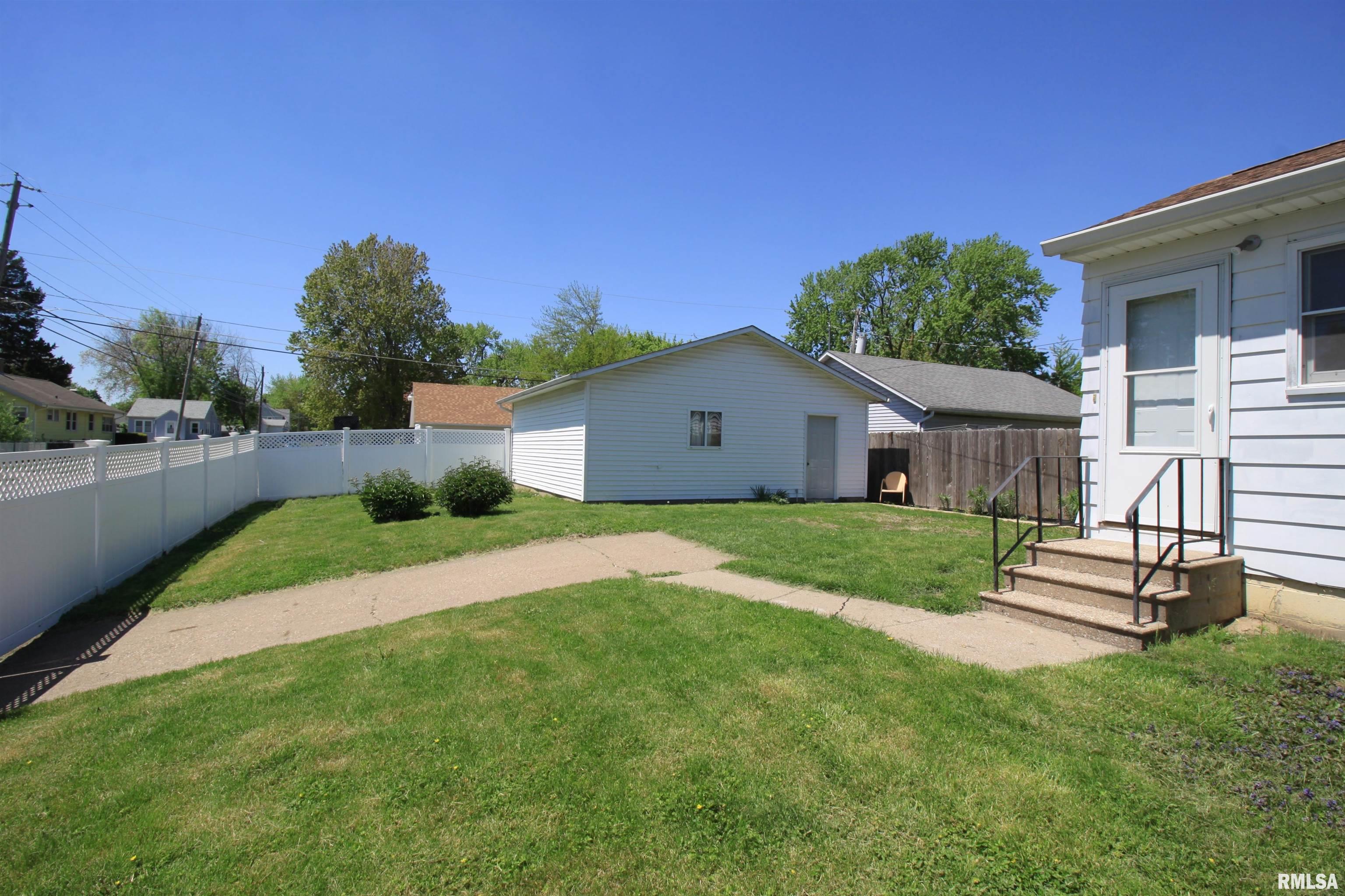 2060 45th Street, Rock Island, Illinois image 25