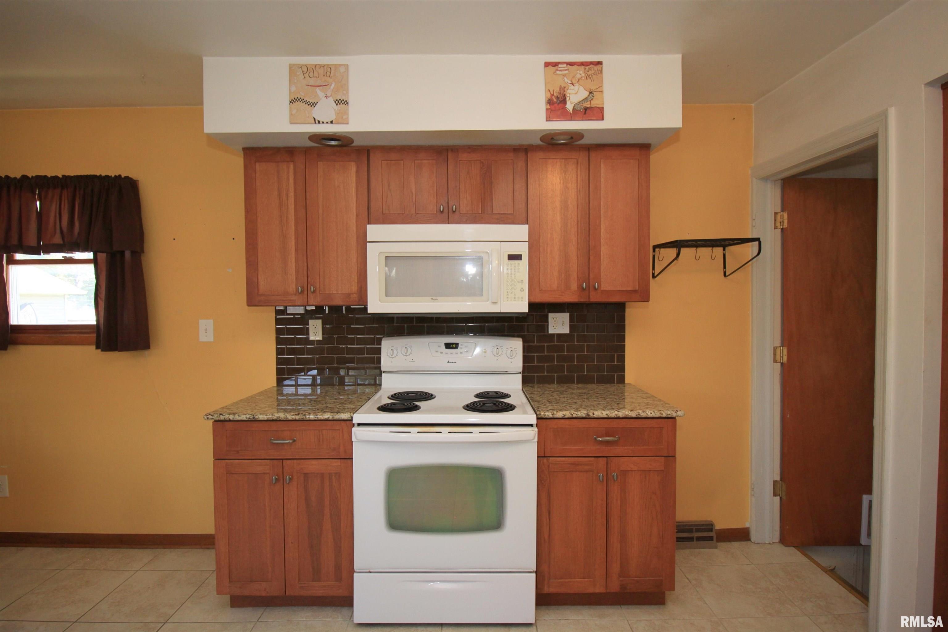 2060 45th Street, Rock Island, Illinois image 12