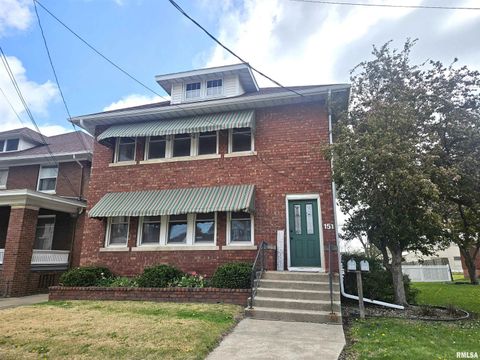Photo of 151 N SEMINARY Street, Galesburg, IL 61401 (MLS # CA1043063)