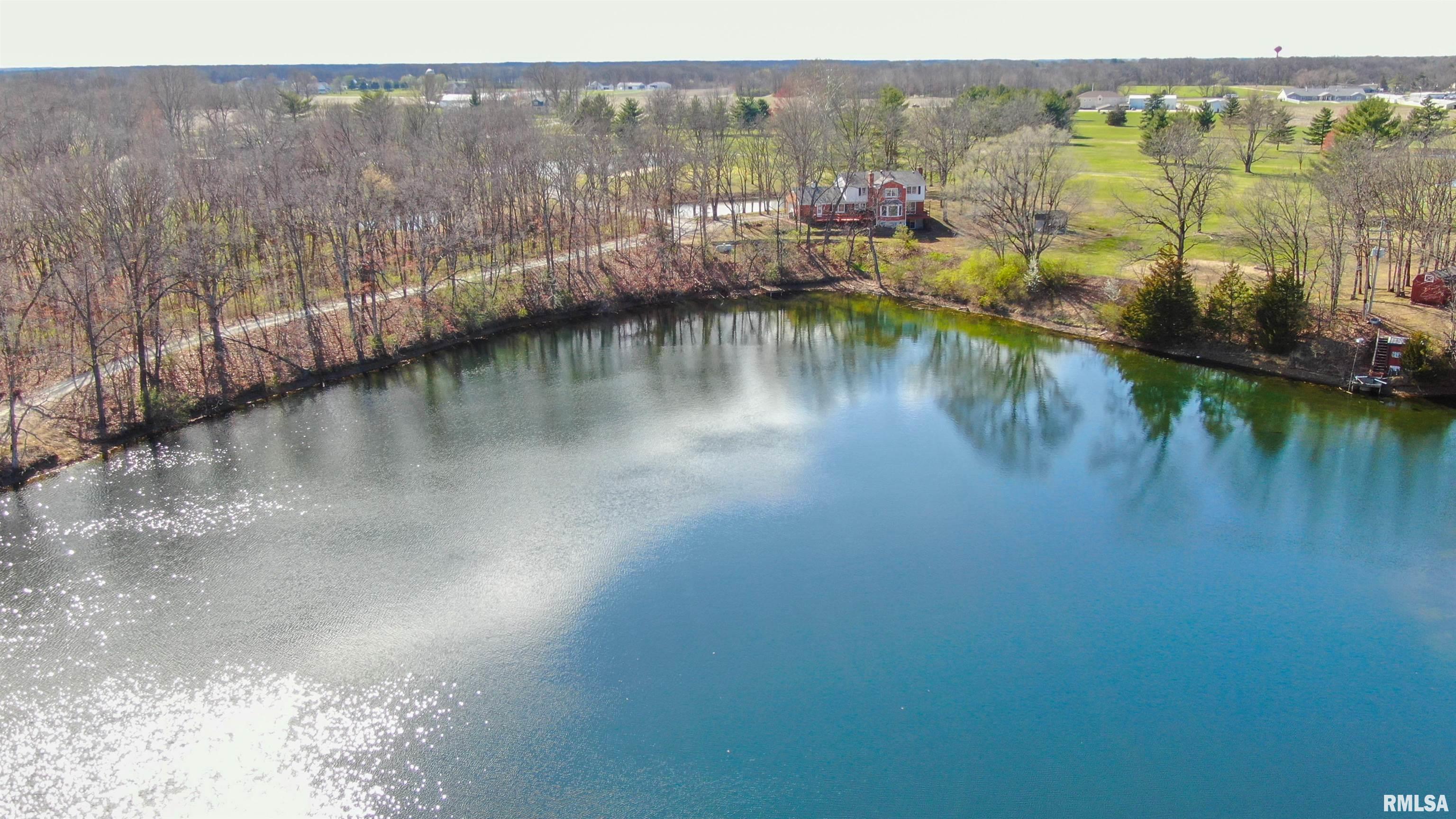 18705 Country Club Lane, Carlinville, Illinois image 4