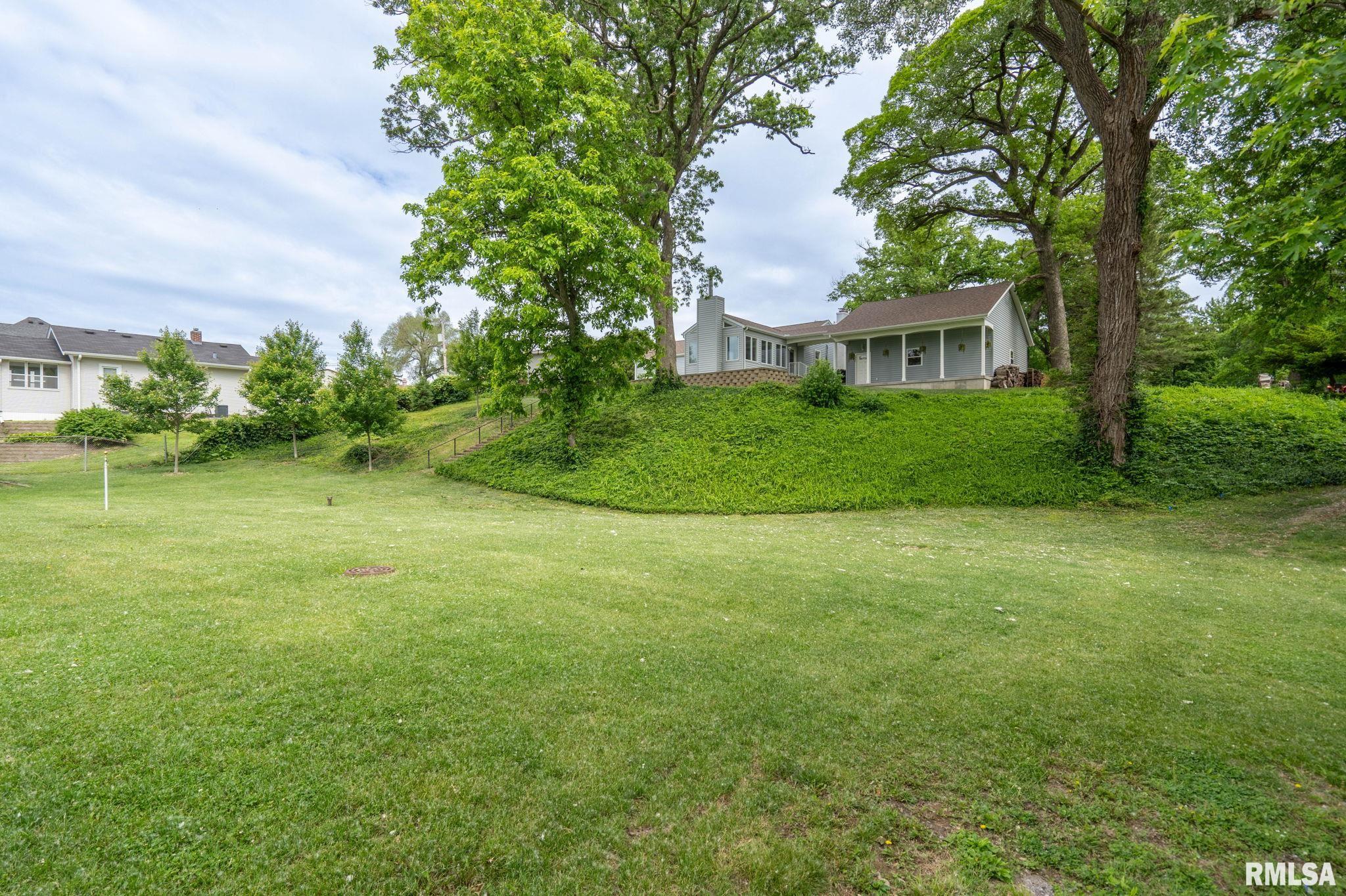 1872 19th Avenue, Moline, Illinois image 41