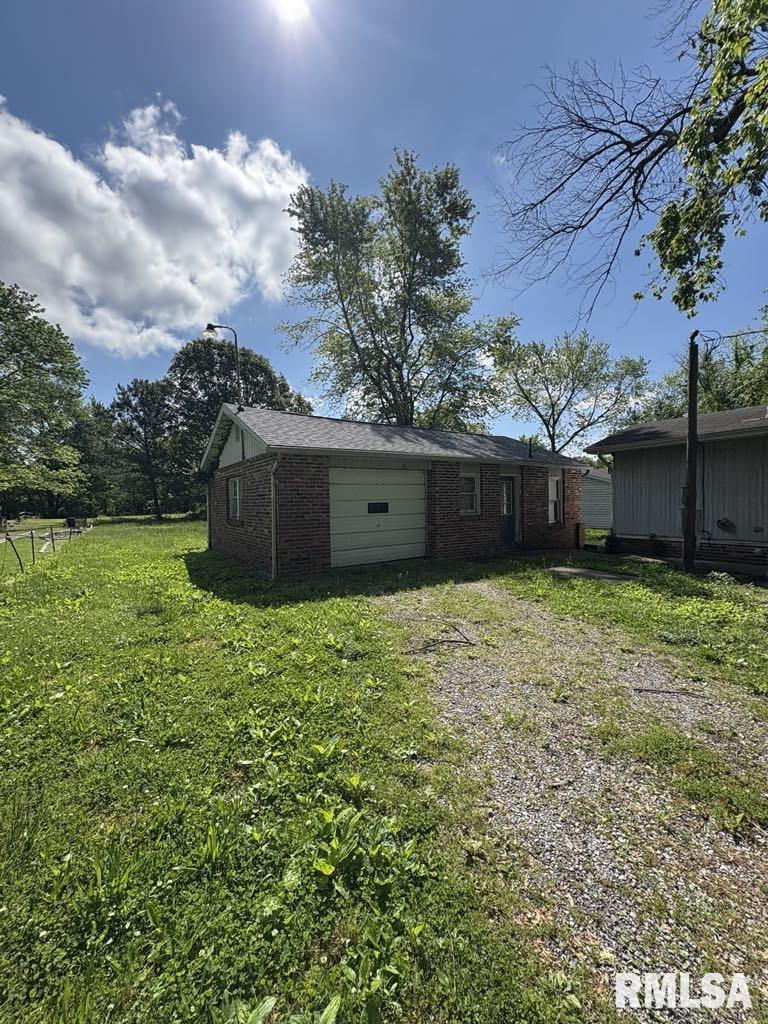 406 Church Street, Christopher, Illinois image 17