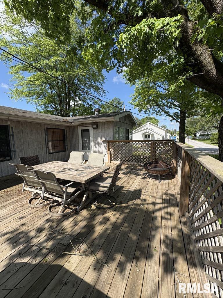 406 Church Street, Christopher, Illinois image 16