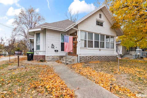 Homes For Sale - 321 N Main Street<br/> White Hall, IL 62092