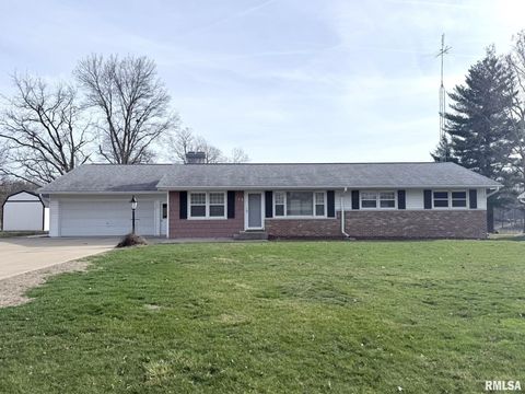 Homes For Sale - 128 Lakeland Drive<br/> Galesburg, IL 61401