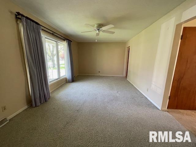 1137 Debbie Lane, Macomb, Illinois image 5