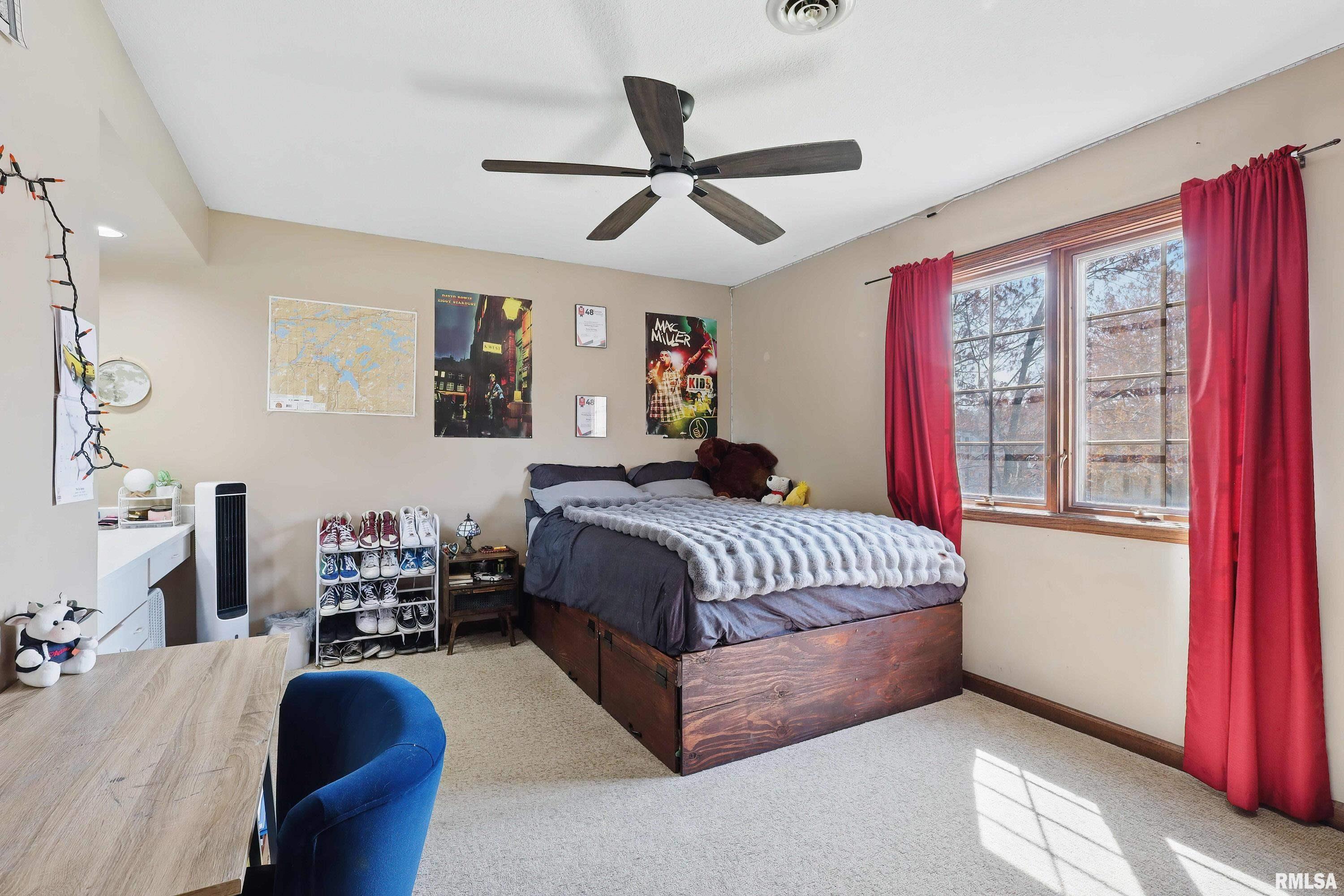 5544 Charter Oaks Drive, Bettendorf, Iowa image 36