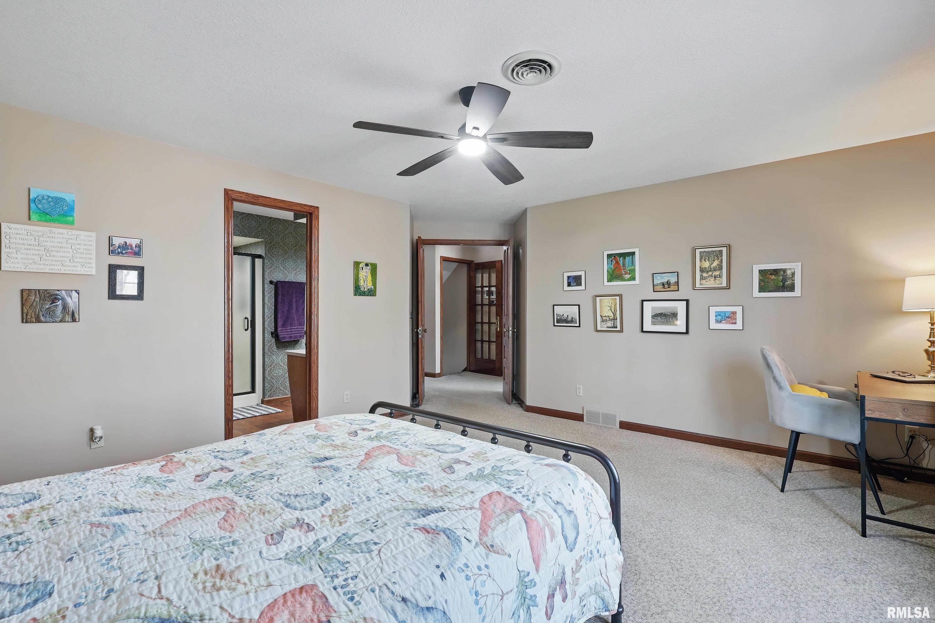 5544 Charter Oaks Drive, Bettendorf, Iowa image 31