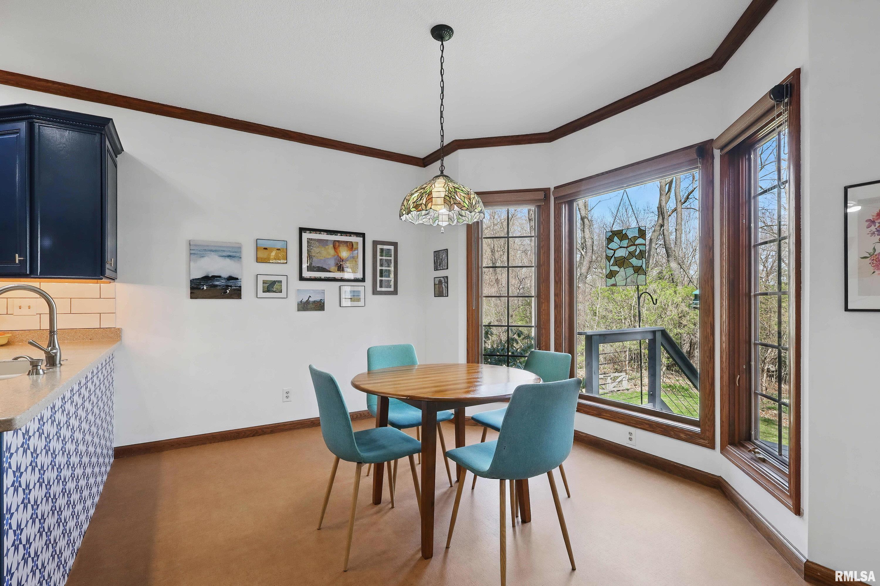 5544 Charter Oaks Drive, Bettendorf, Iowa image 22
