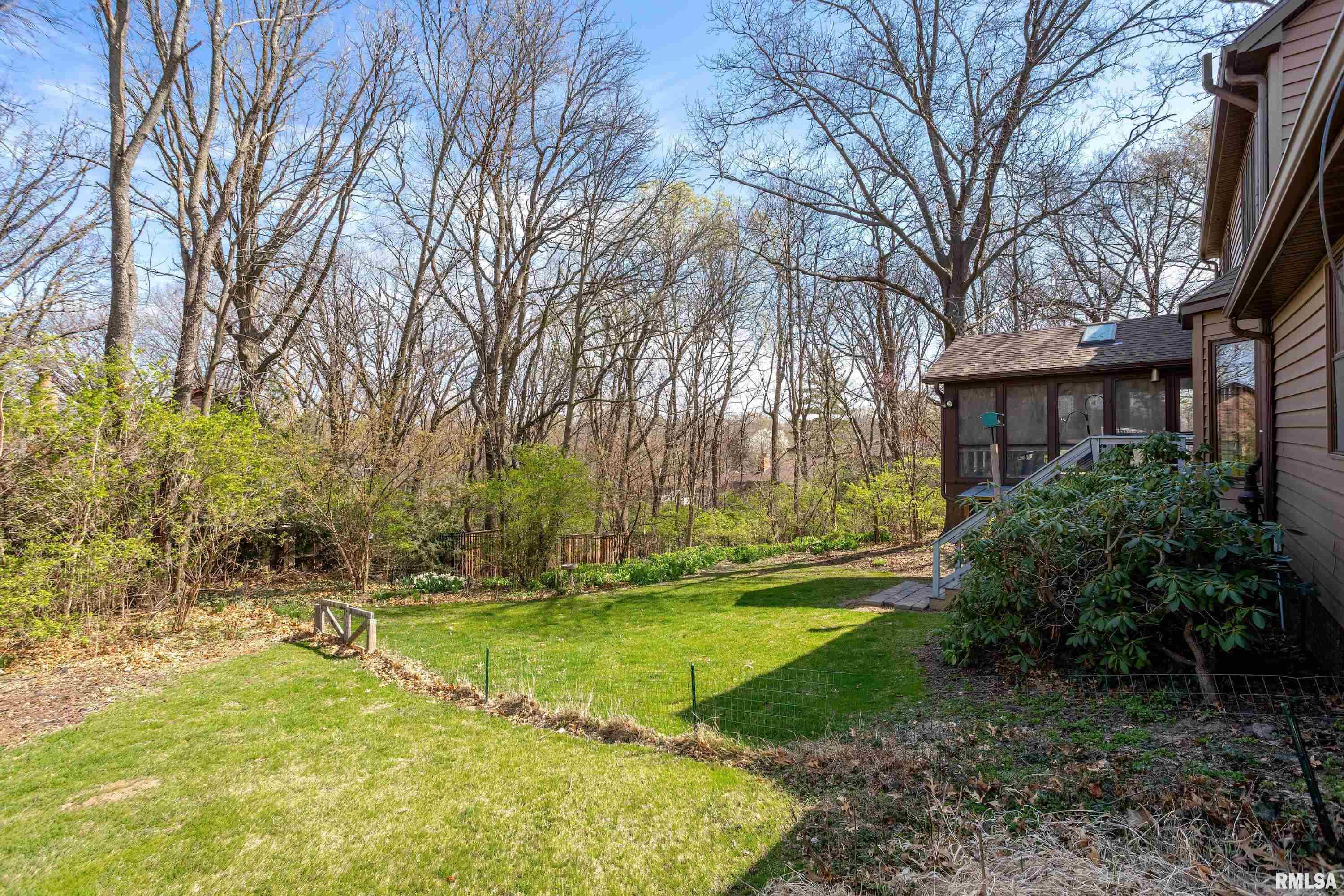 5544 Charter Oaks Drive, Bettendorf, Iowa image 47