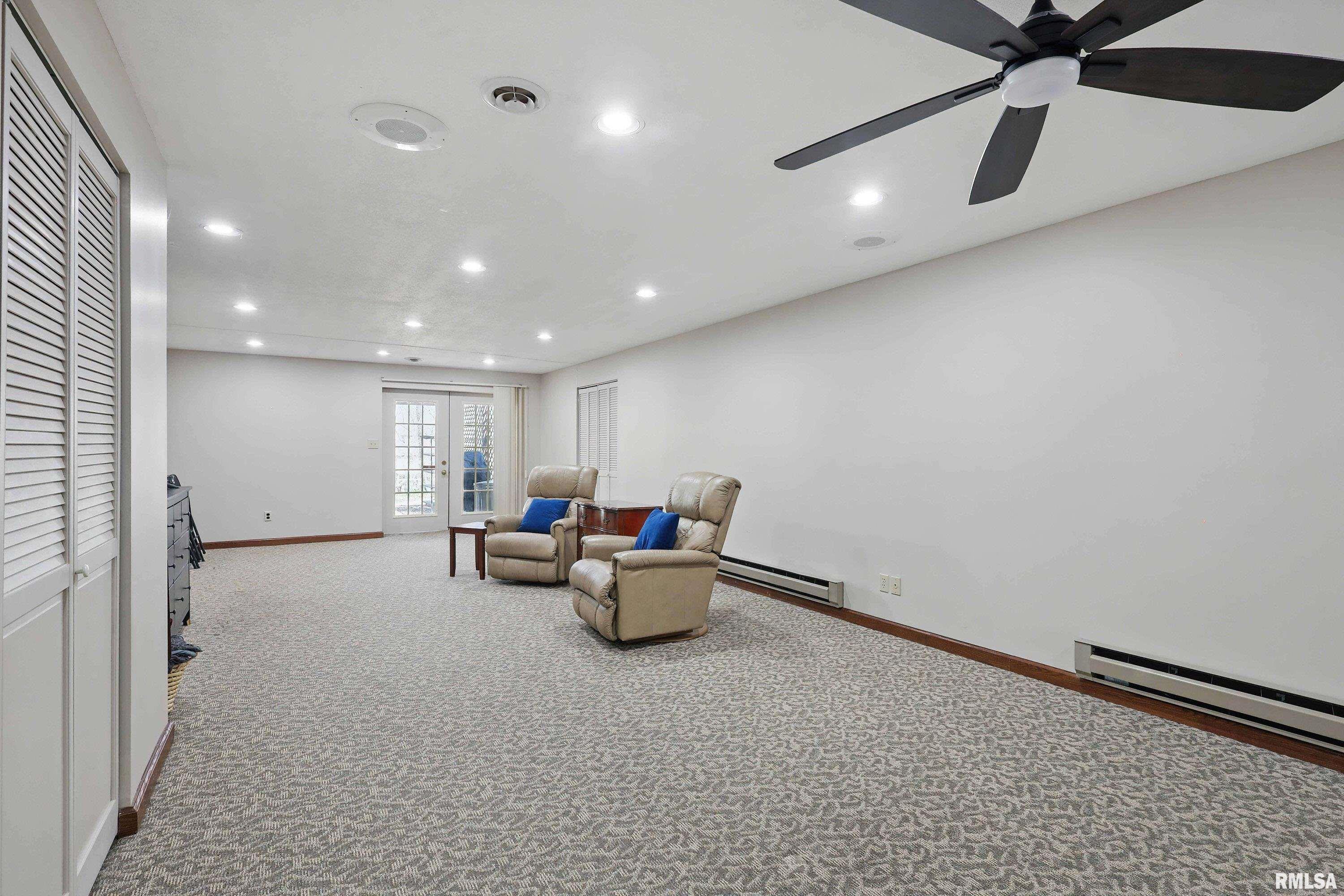 5544 Charter Oaks Drive, Bettendorf, Iowa image 45