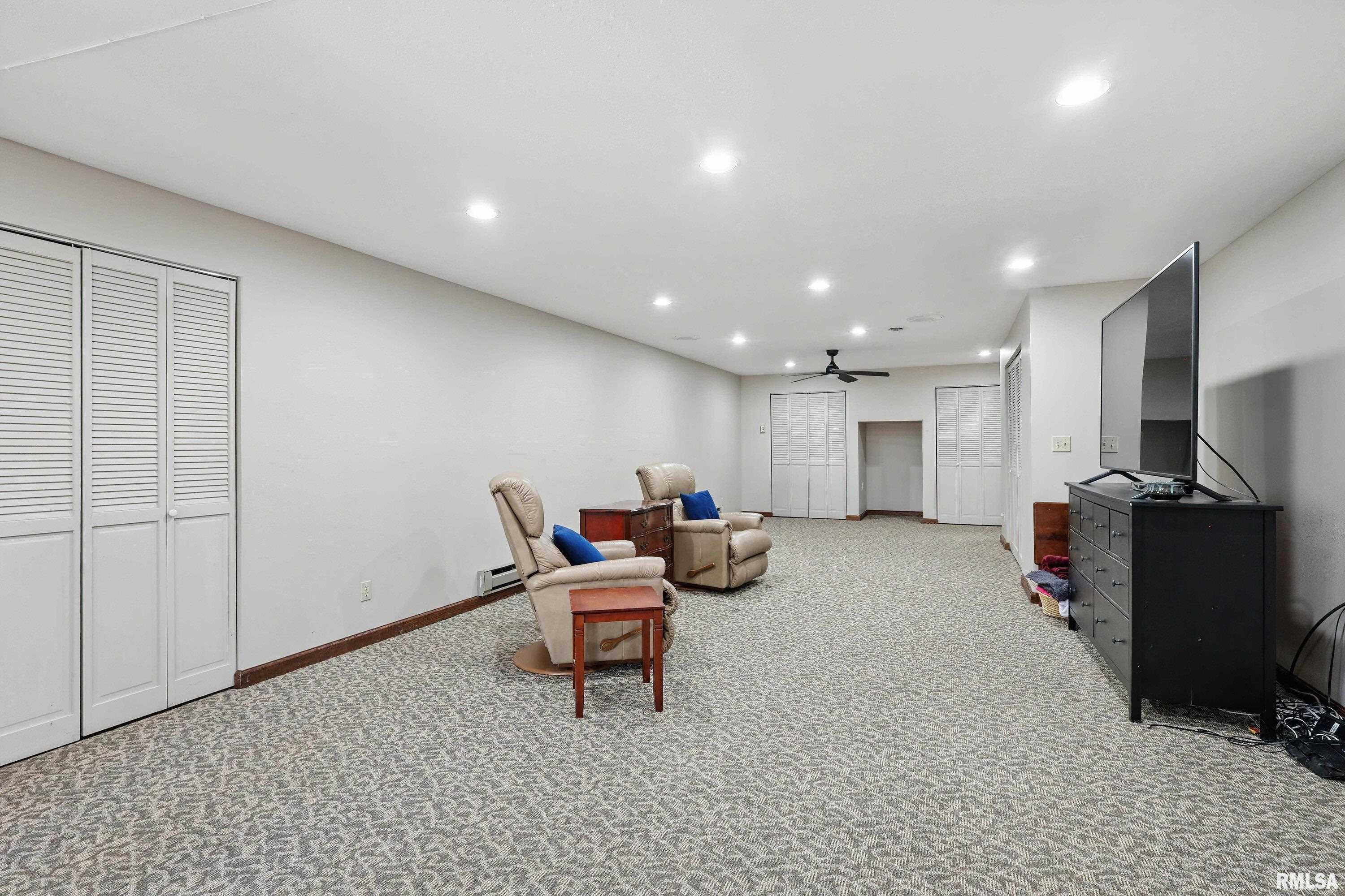 5544 Charter Oaks Drive, Bettendorf, Iowa image 44
