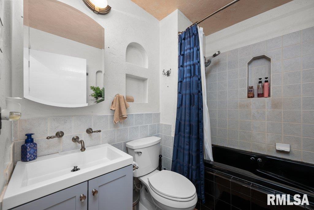 8421 55th Street, Coal Valley, Illinois image 15