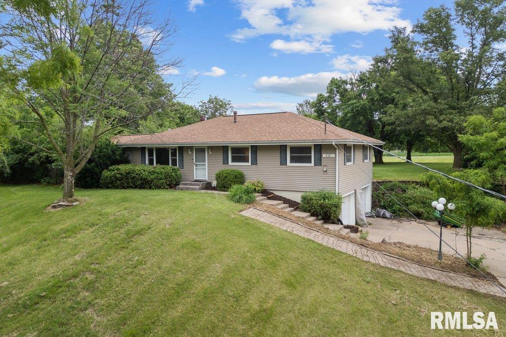 8421 55th Street, Coal Valley, Illinois image 2