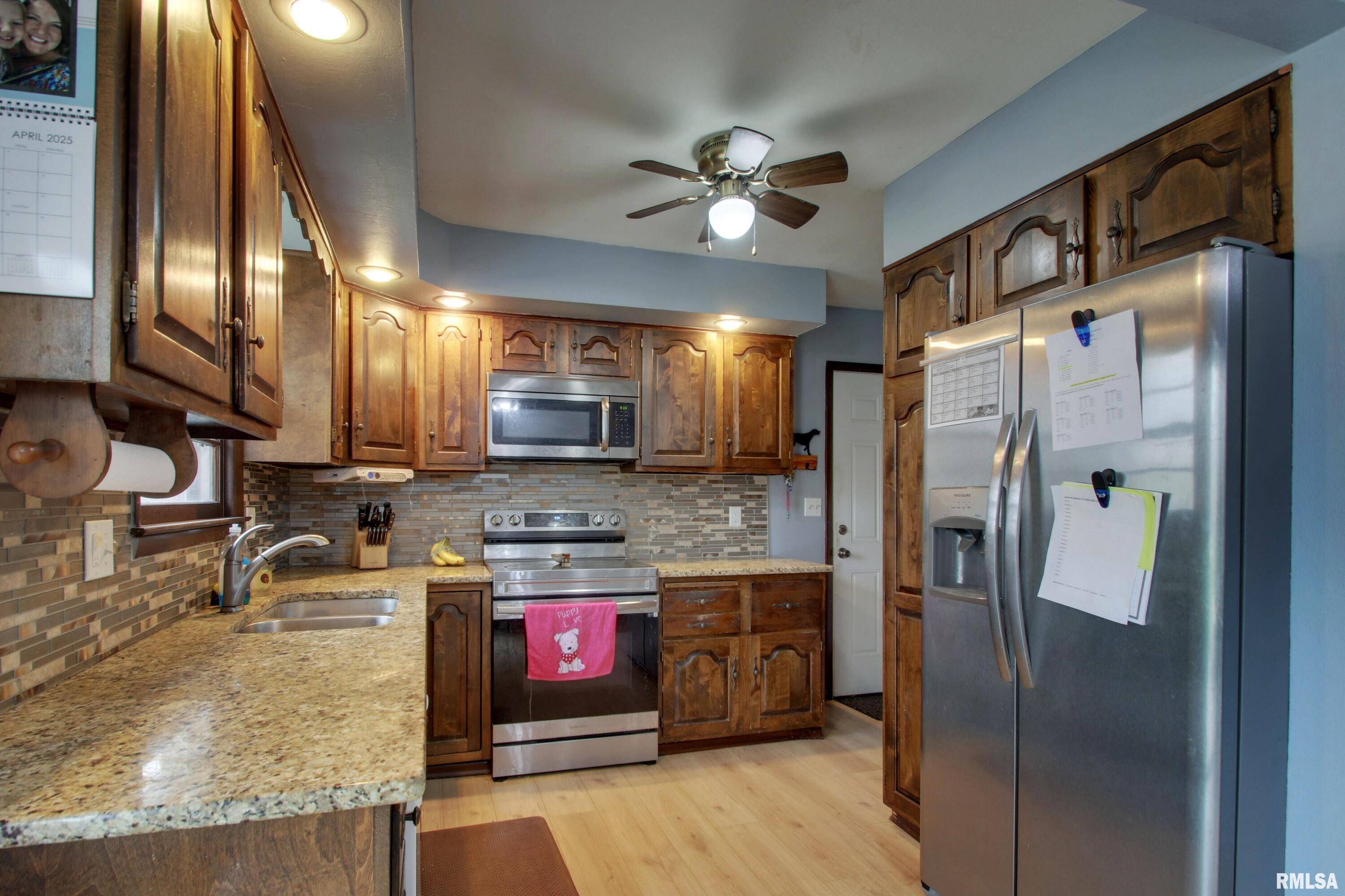 1530 Curtis Creek Drive, Quincy, Illinois image 9