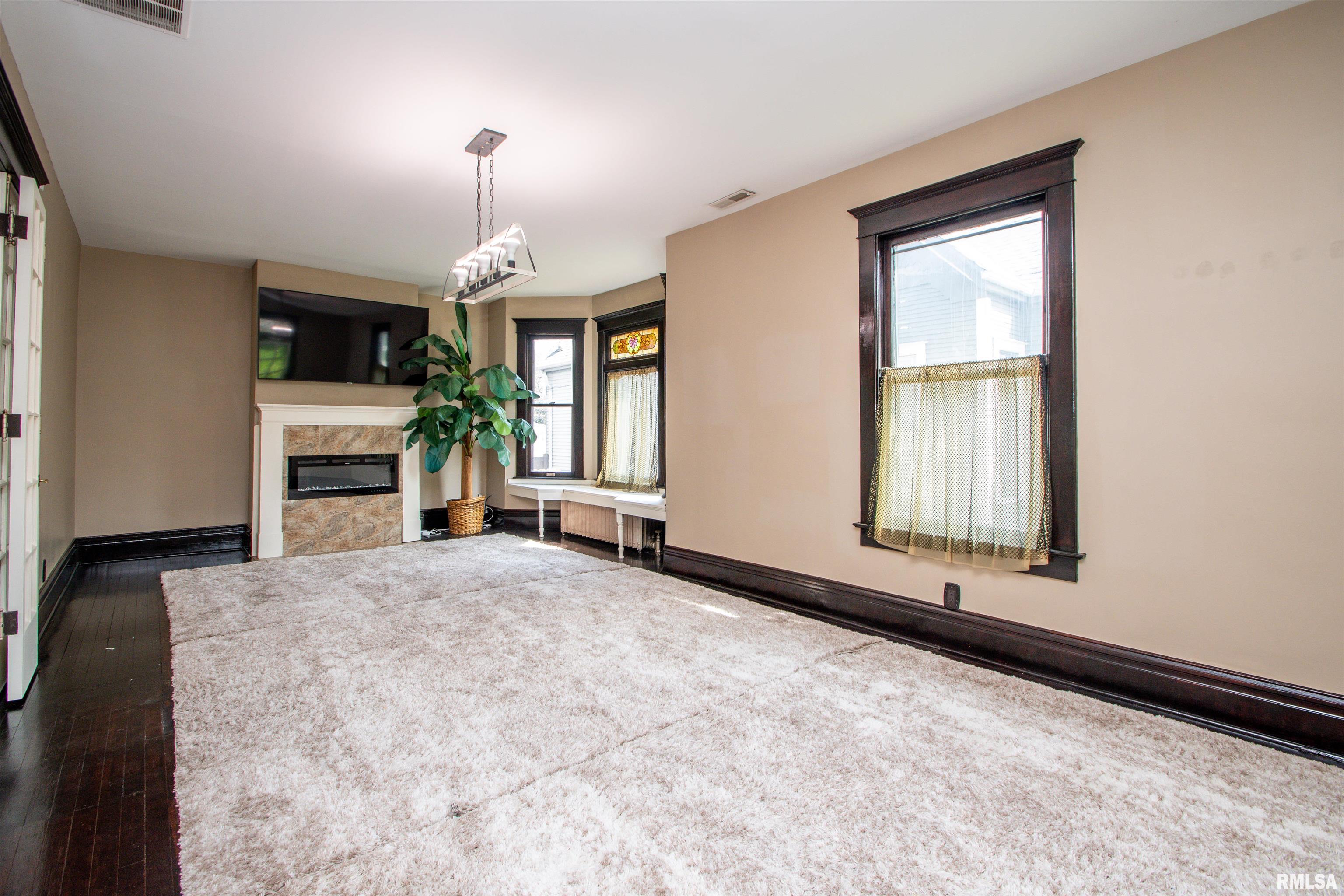1635 W Moss Avenue, Peoria, Illinois image 18