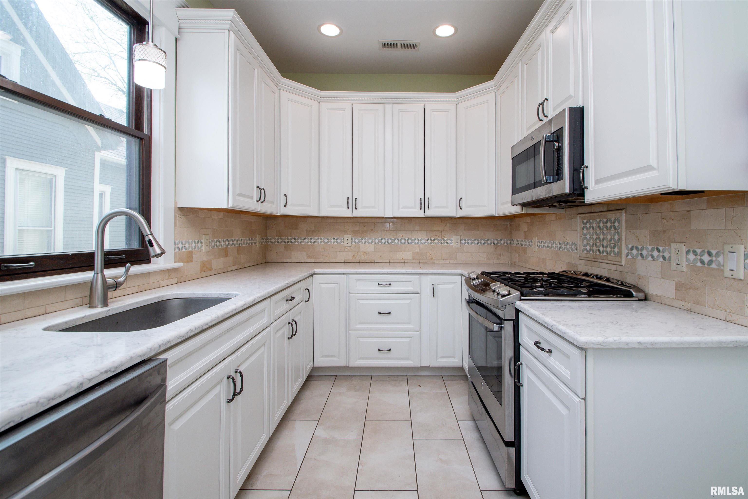 1635 W Moss Avenue, Peoria, Illinois image 36