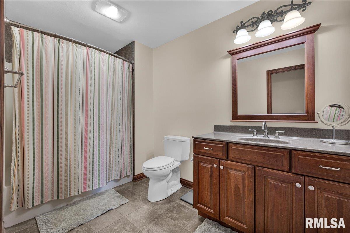 722 W Copperfield Drive, Dunlap, Illinois image 32