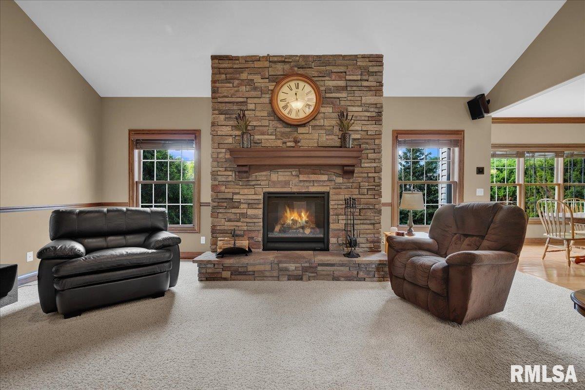 722 W Copperfield Drive, Dunlap, Illinois image 6