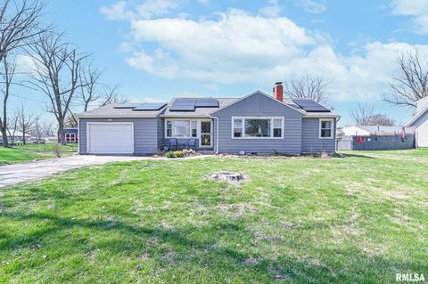 Homes For Sale - 105 Loren Street<br/> Tazewell County, Washington, IL 61571