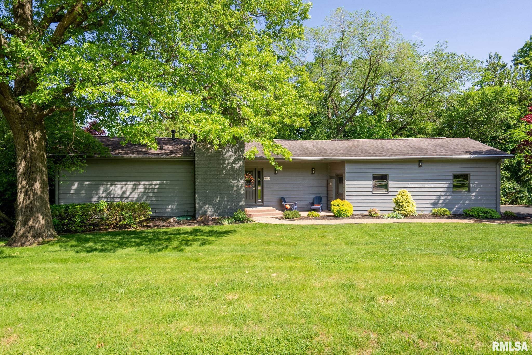 28013 230th Street, Le Claire, Iowa image 1