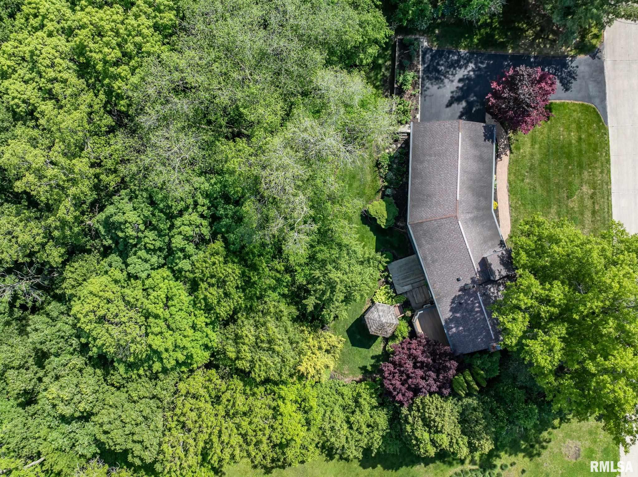 28013 230th Street, Le Claire, Iowa image 41