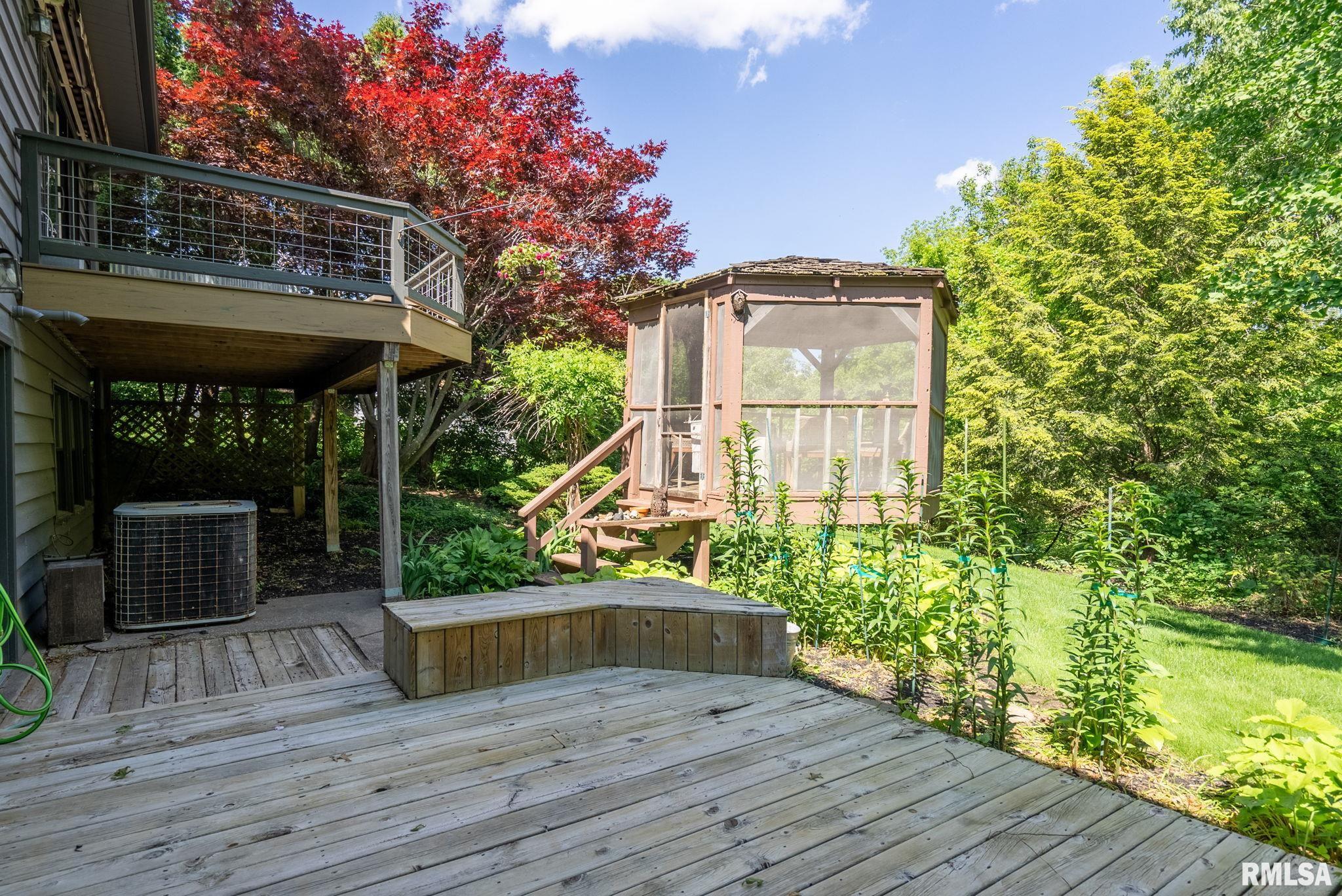 28013 230th Street, Le Claire, Iowa image 35