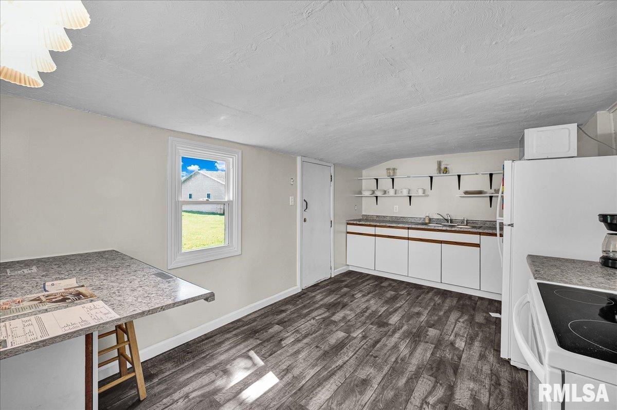 420 S Western Avenue, Abingdon, Illinois image 5