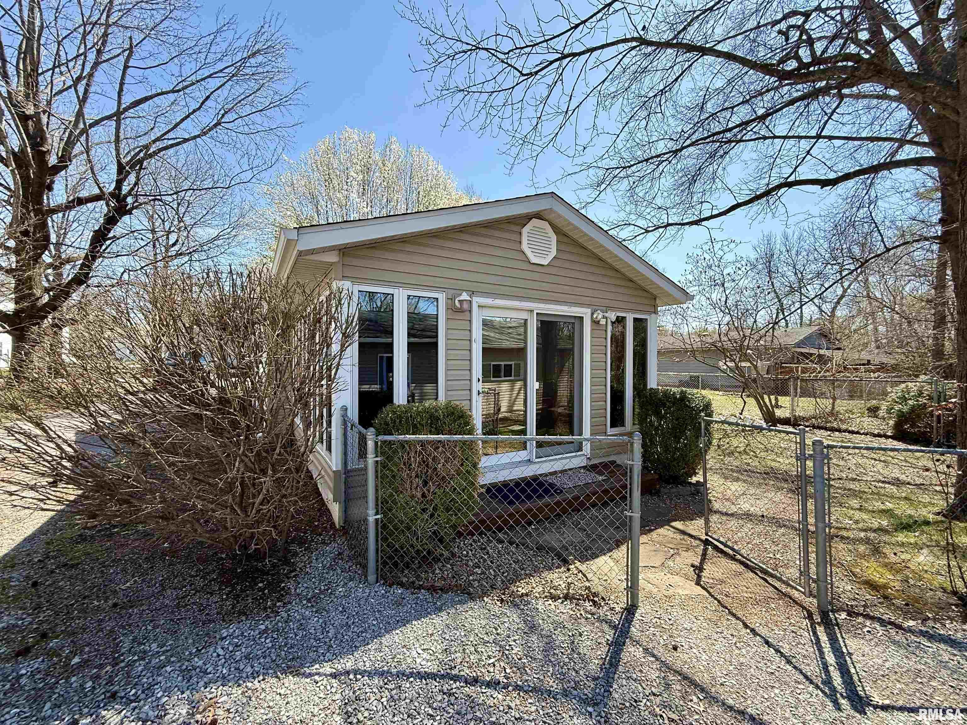 614 S Elm St, Cambria, Illinois image 21