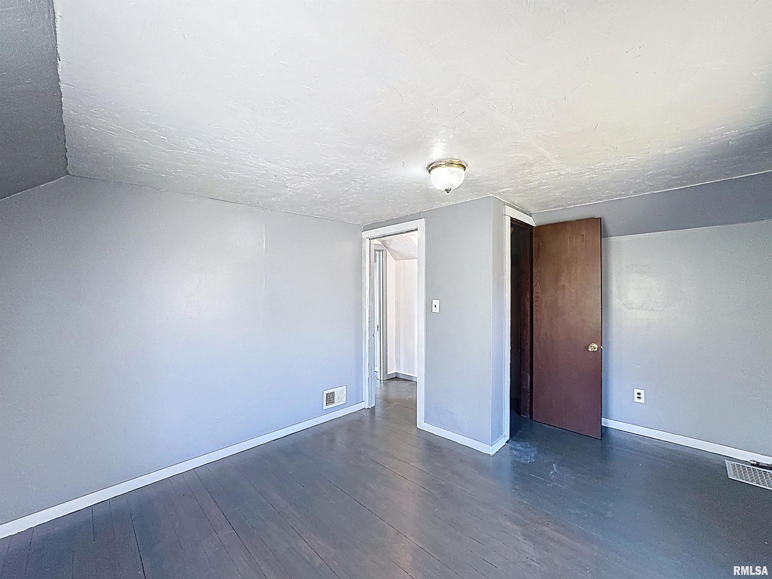 2750 12th Street, Rock Island, Illinois image 16