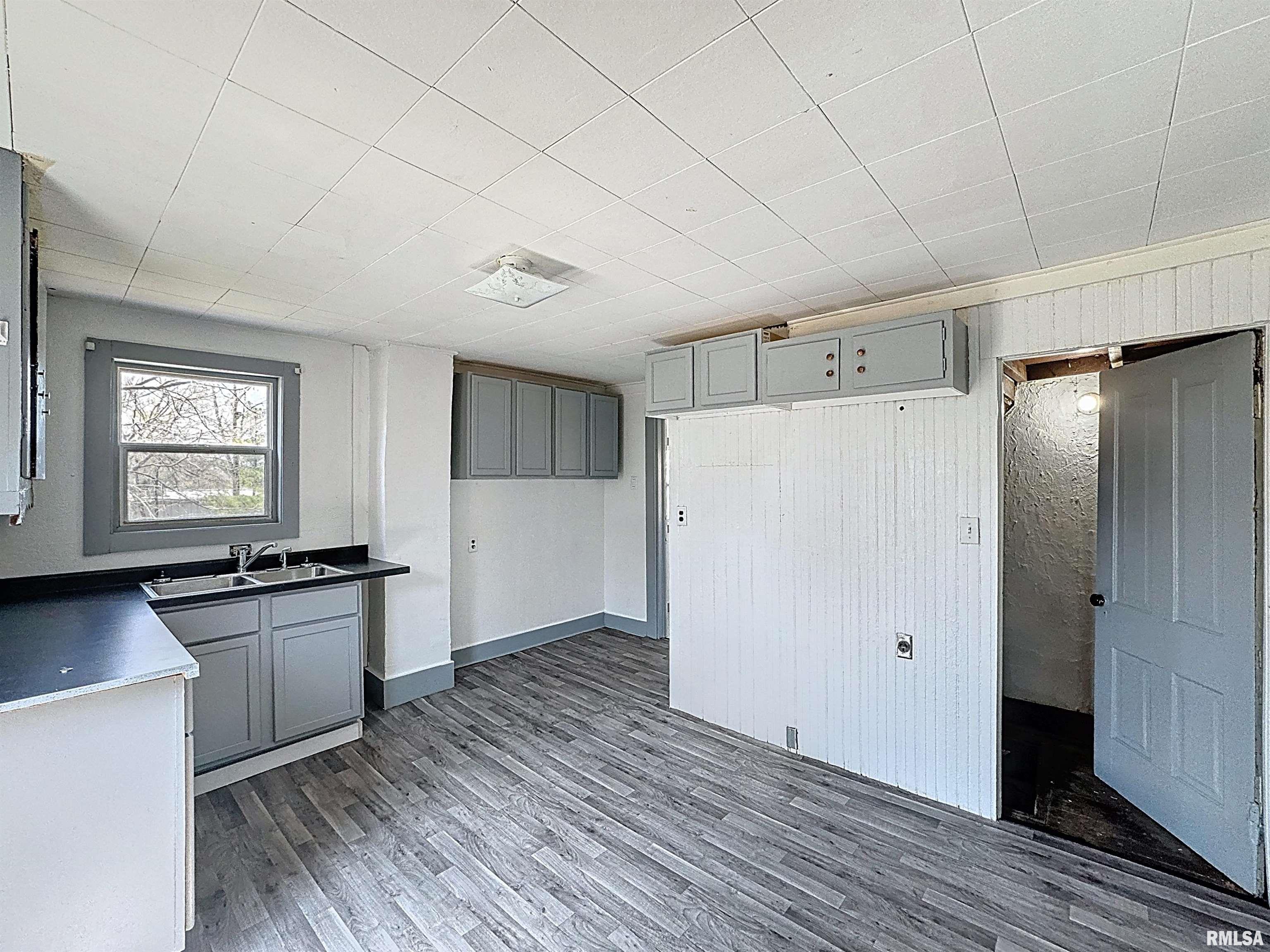 2750 12th Street, Rock Island, Illinois image 10