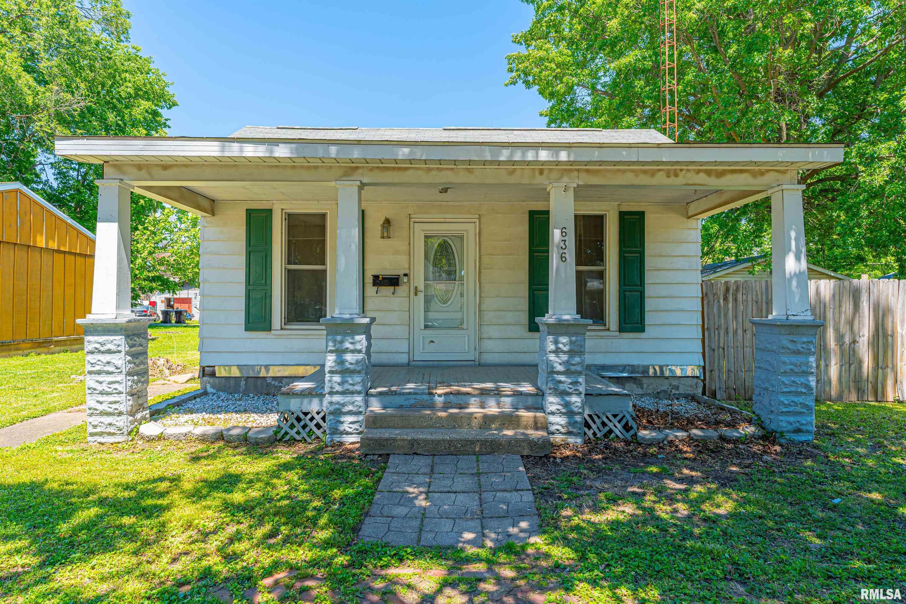 636 4TH Street