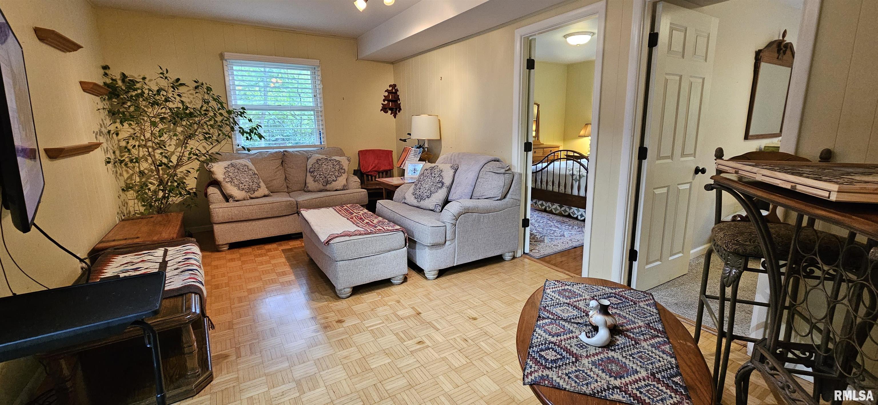 1608 W Briarwood Drive, Carbondale, Illinois image 19