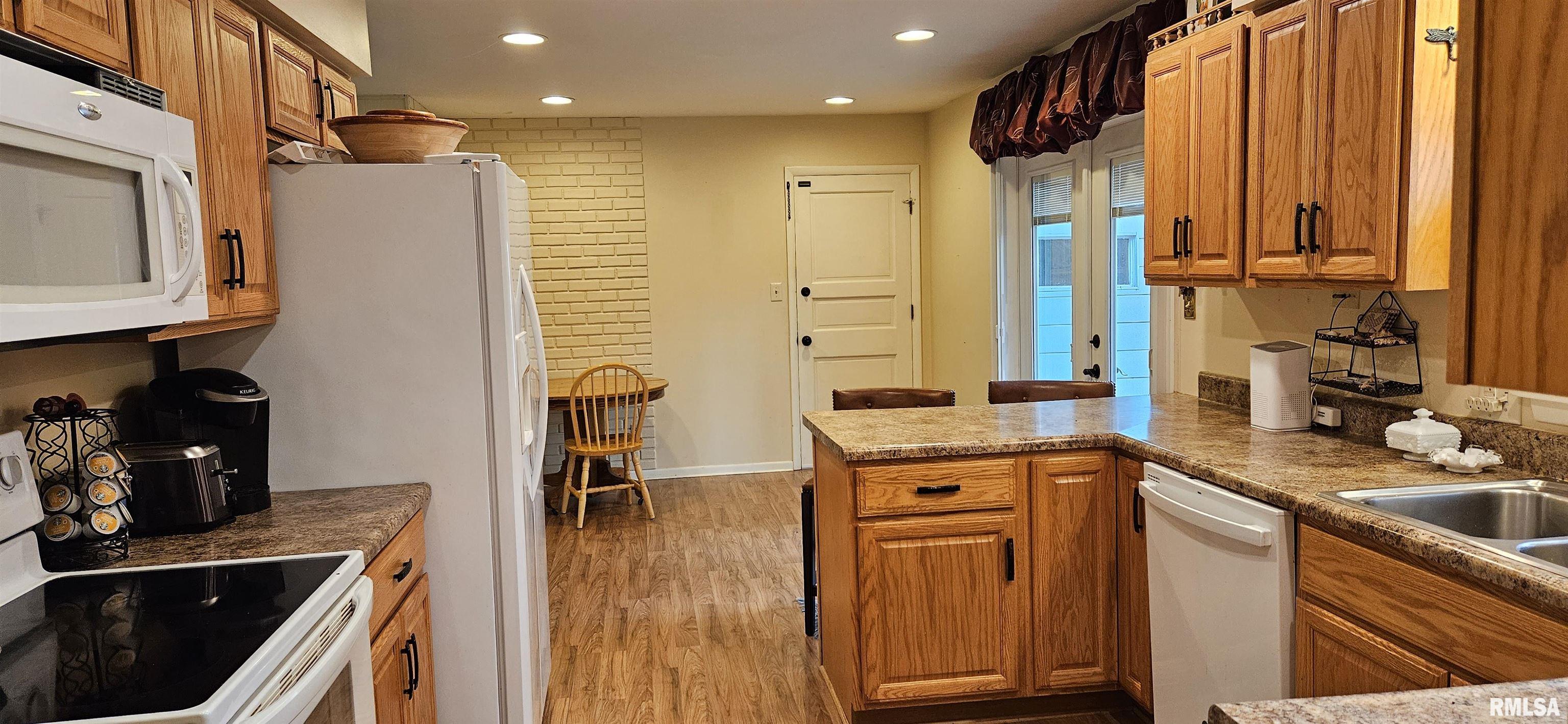 1608 W Briarwood Drive, Carbondale, Illinois image 16
