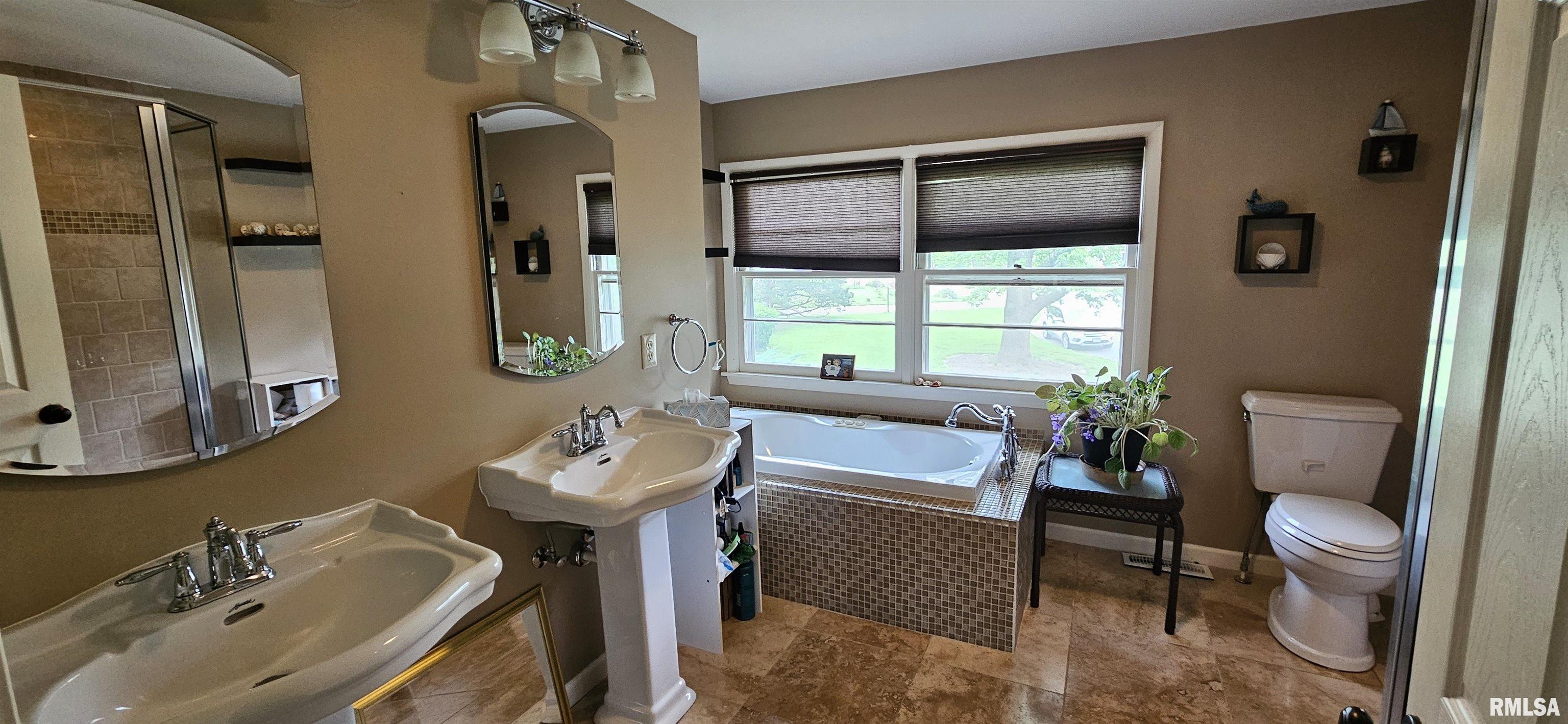 1608 W Briarwood Drive, Carbondale, Illinois image 29