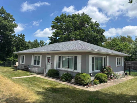 Homes For Sale - 207 Spruce Lane<br/> Woodford County, Roanoke, IL 61561