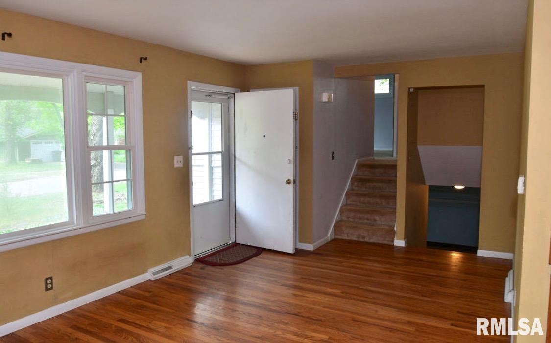 1001 S Emerald Lane, Carbondale, Illinois image 14
