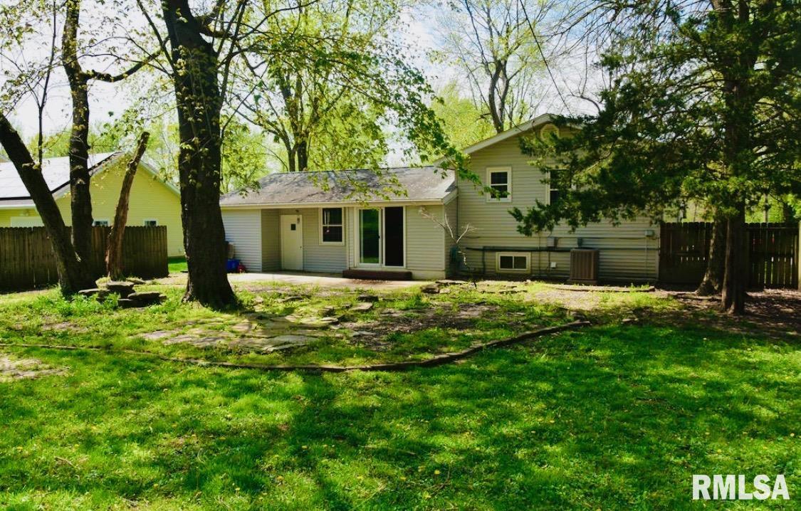 1001 S Emerald Lane, Carbondale, Illinois image 13