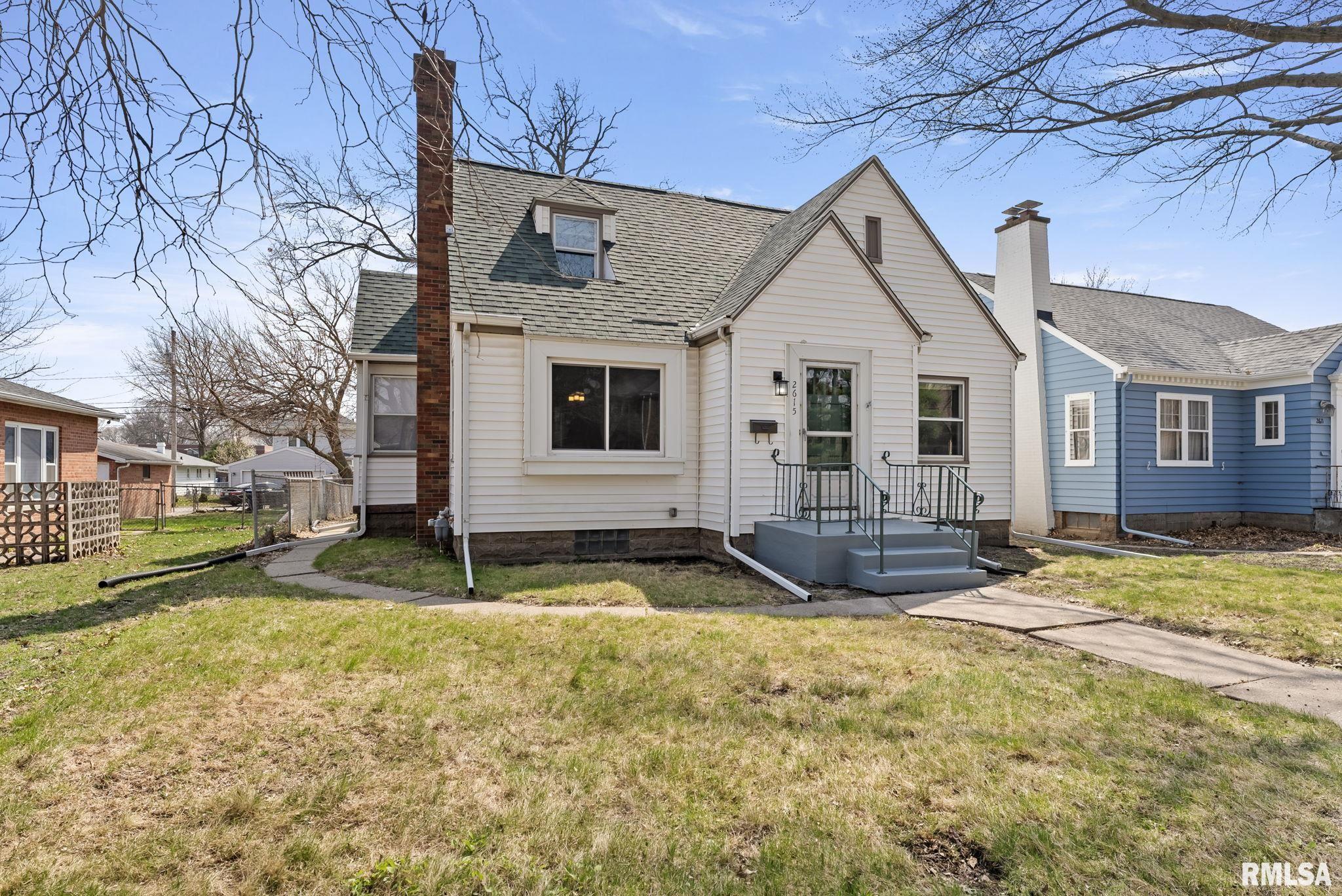 2615 E Locust Street, Davenport, Iowa image 1