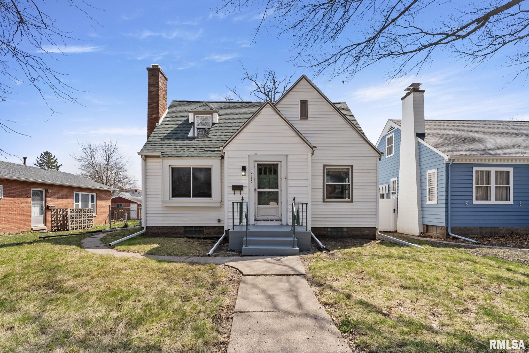 2615 E Locust Street, Davenport, Iowa image 2