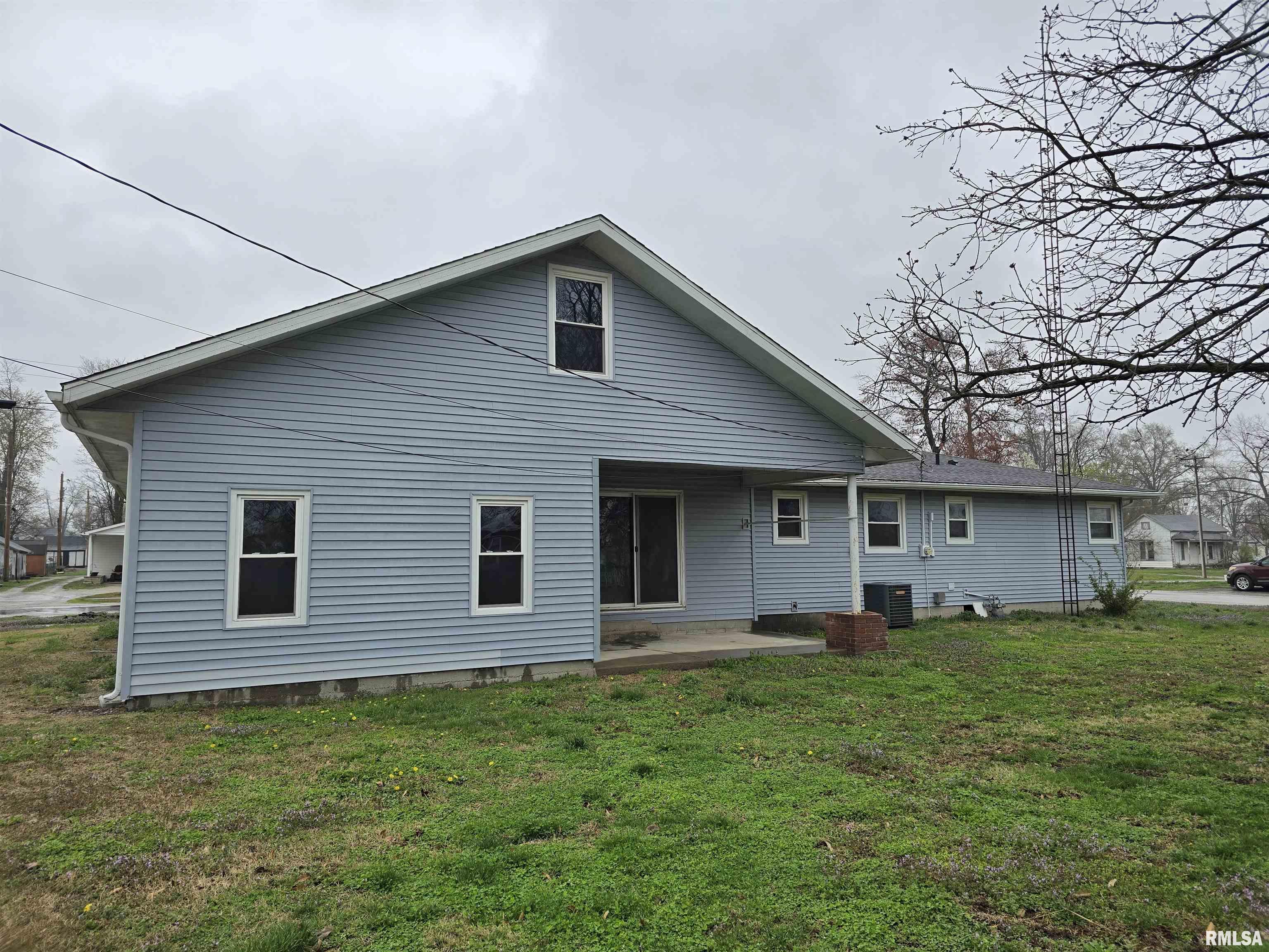 278 E Jackson Street, Ashley, Illinois image 2